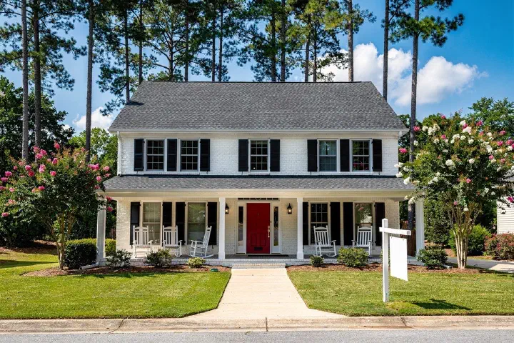 Due Diligence vs Earnest Money in North Carolina: How Each One Works